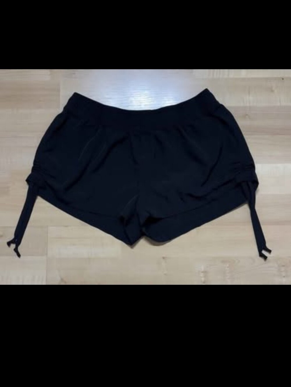 🎉 6 Items/$15 🎉 Women’s Black Drawstring Side-Ruched Shorts